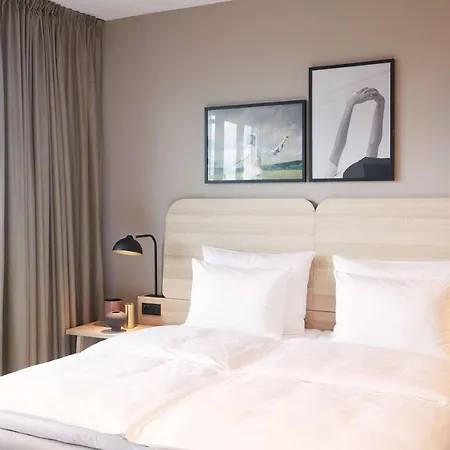 Szálloda Scandic Macherei München